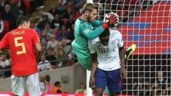 Harry Kane Marah Wasit Anulir Gol Danny Welbeck di Masa Injury Time