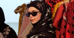 Desainer Indonesia Vivi Zubaedi Unjuk Gigi di New York Fashion Week