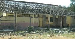 SD Negeri di Kabupaten Bekasi Nyaris Roboh, Siswa Belajar di Gudang