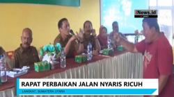 Pemerintah Tak Bisa Perbaiki Cepat Jalan, Warga Langkat Makin Kesal