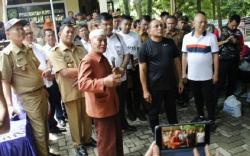 Penanganan Banjir di Medan, Gubernur Edy Rapat di Kantor Kelurahan