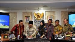 APBD Perubahan 2018 Disepakati, Emil Lanjutkan Program Aher-Demiz