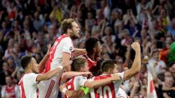Ajax Amsterdam Kalahkan AEK Athens 3-0