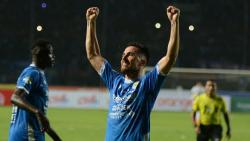 Striker Persib Jonathan Bauman Termotivasi Jebol Gawang Persija