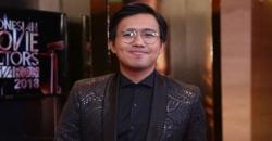Mobil Ditabrak Motor, yang Dilakukan Joshua Suherman Sungguh Menyentuh