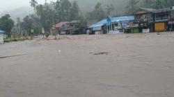 Banjir-Longsor di Madina, 6 Wilayah Terisolasi dan Aktivitas Lumpuh