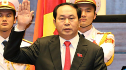 Ratusan Orang Beri Penghormatan Terakhir untuk Presiden Vietnam