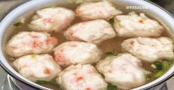 Makan Malam dengan Bakso Udang Kuah, Rasanya Lezat dan Segar