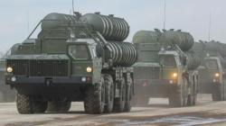 S-300, Peluncur Rudal dan 49 Peralatan Militer Rusia Tiba di Suriah