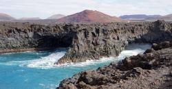 Indah, Pulau Vulkanik Lanzarote Spanyol Miliki Restoran Unik di Gunung