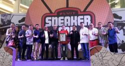 ACC Pecahkan Rekor MURI Mobil City Car dengan Sneaker Terbanyak