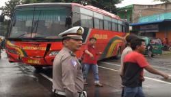 Rem Blong, Bus Medan Jaya Tabrak 5 Mobil di Tebingtinggi, Sopir Kabur
