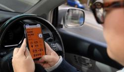 Botol Berisi Air Seni Pengemudi Taksi Online Diminum Penumpang