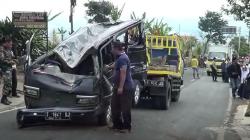 Truk Boks Rem Blong Tabrak 4 Kendaraan di Bandung Barat, 5 Luka-Luka