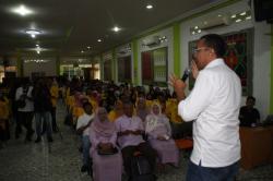 Arya Sinulingga Ajak Mahasiswa Tangkal Hoaks dengan Budaya Literasi 