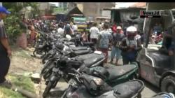 Bikin Jengkel, Ratusan Warga Sidoarjo Ceburkan 16 Motor Pemuda Flores