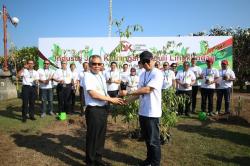 Peduli Lingkungan, Industri Jasa Keuangan Tanam 1.000 Pohon Gaharu