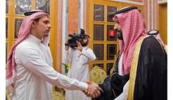Saat Pangeran Arab Saudi Bersalaman dengan Anak Jamal Khashoggi
