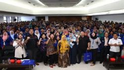 Literasi Zaman Now, Mahasiswa Diajak Kenali Media dan Keuangan