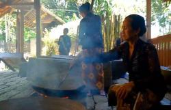 Mengintip Tradisi Suku Osing di Banyuwangi Mengolah Kopi