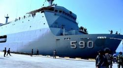 KRI Makassar 590 Angkut 150 Ton Bantuan Logistik ke Palu