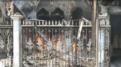 Elpiji Meledak Sambar Kios Bensin, 4 Rumah di Pasuruan Ludes Terbakar