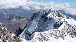 Jenazah Pendaki yang Tewas di Gunung Cartenz Dievakuasi ke Timika
