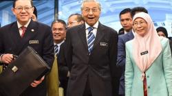 Wow, Pendapatan Menteri Keuangan Malaysia Lebih Tinggi dari Mahathir