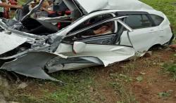 Taksi Online Ditabrak KA di Medan Labuhan, 3 Orang Tewas 10 Luka Berat