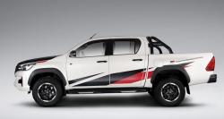 Varian Racing Toyota Hilux GR Sport Mengaspal di Amerika