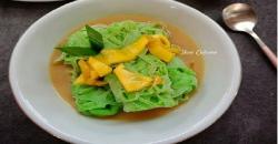 Lezatnya Menyantap Roti Jala Kuah Kinca Nangka Khas Sumut