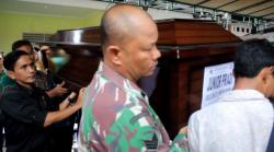 Isak Tangis Sambut Kedatangan Jenazah Korban Lion Air Junior Priadi<