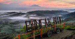 Intip Amazonnya Yogya dari Puncak Becici, Lebih Indah saat Senja