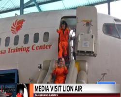 Mengintip Proses Training Pramugari dan Simulator Penerbangan Lion Air