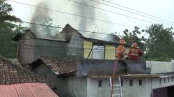 Gudang Mainan Terbakar di Kendal, Warga Dengar Bunyi Ledakan