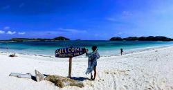 Tanjung Aan, Pantai Berpasir Unik Mirip Merica Terlihat Eksotis