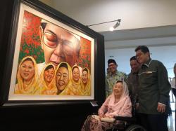 Teladani Perjuangan Gus Dur Merawat Toleransi Lewat Pameran Lukisan