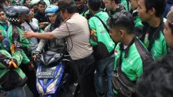 Pengemudi Gojek di Medan 'Sweeping' Rekannya yang Angkut Penumpang