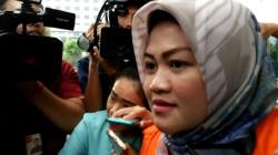 Bupati Nonaktif Bekasi Neneng Sangkal Ketahui Backdate Izin Meikarta