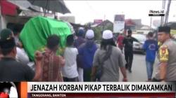 Tangis Keluarga Iringi Pemakaman Santri Korban Kecelakaan Pikap