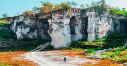 Wisata Gresik, Intip Keunikan Bukit Kapur Mirip Bangunan Kuno Yunani