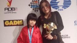 Ini Kisah Samantha, Gadis 10 Tahun yang Jadi Juara Dunia Catur