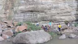 Pulang dari Kebun, 2 Ibu-Ibu Tewas Tertimbun Longsor di Sungai Mandar