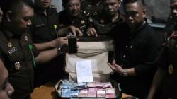 Sekretaris Disdik Sultra Terjaring OTT, Kejati Amankan Uang Rp425 juta