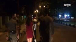 Satpol PP Tangkap 4 PSK Online dan 2 Pelajar di Pantai Padang