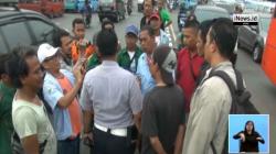 Tolak Transjakarta di Pondok Bambu, Puluhan Sopir Angkot Demo