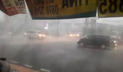 Hujan Badai di Semarang, 2 Pesawat Harus Berputar-putar di Langit