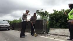 Polisi Olah TKP Kecelakaan NH Dini di Tol Tembalang
