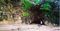 Mengintip Isi Gua Langir Banten, Batuannya Unik Ada yang Mirip Stupa