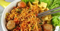Pencinta Pedas, Yuk Cicipi Mi Bakso Ekstra Pedas ala Rumahan